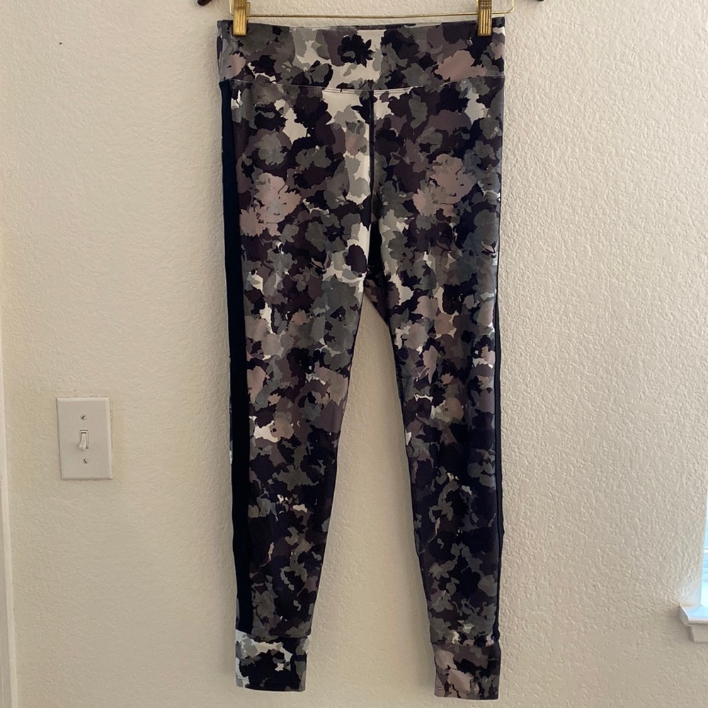 Joy Lab workout pants